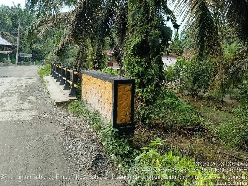 Tiang sandaran – LAU BELUMAI